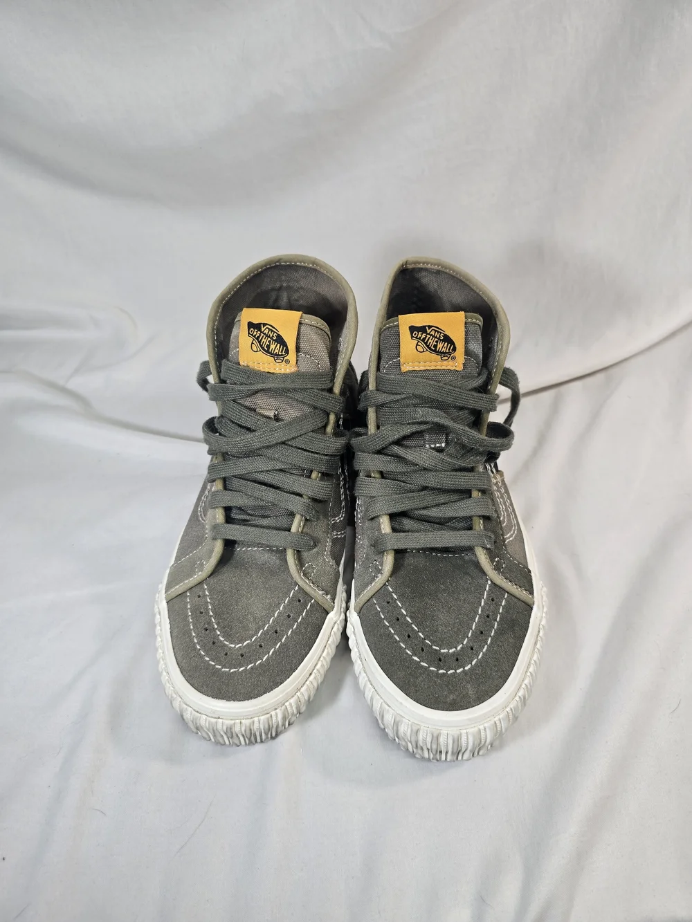 VANS Sk8-Hi Gym Issue World Code Sneakers Size 7 Shoes 721356 EUC Green Black